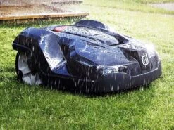 Husqvarna 440 Automower <4000m² 11 Husqvarna 440 Automower <4000m² -HUSQVARNA Winkel 967673312 6 Husqvarna20Automower2044020gazon204000m.jpg